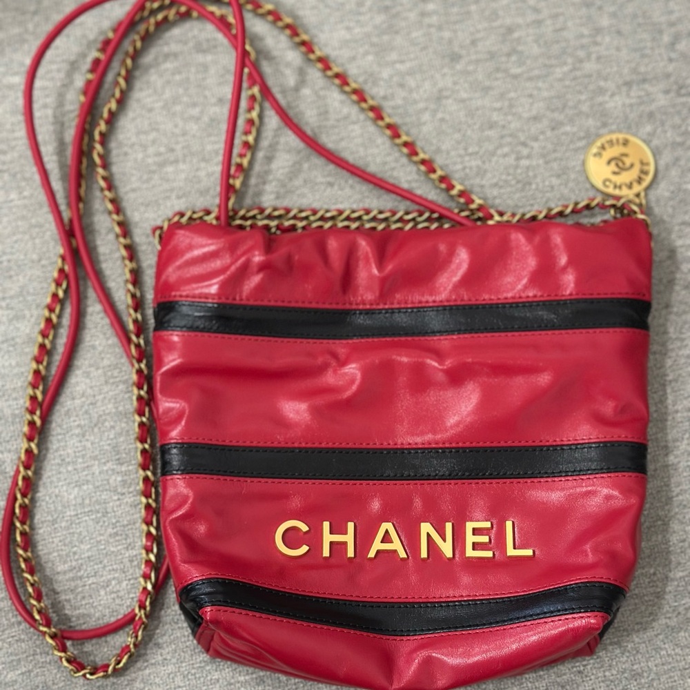 Chanel Red and Black Leather Shoulder Bag